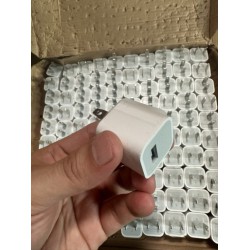 Củ sạc USB A iPhone A21 vuông 5V 1A Củ sạc USB A iPhone A21 vuông 5V 1A